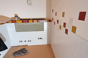 Erweiterung Ev. Kita Grünes Dreieck, 13.12.2023: Kinderbad Hausmeisterwohnung (© Andreas Kaul)