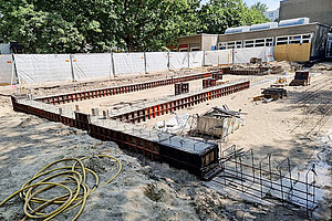 Erweiterung Ev. Kita Plötzensee: Streifenfundament (© Andreas Kaul)