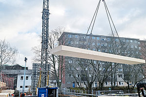 Neubau der Ev. Kita Regenbogenland: Zwei Tage später – Deckeneinzug, 9.1.2025 (© Andreas Kaul)