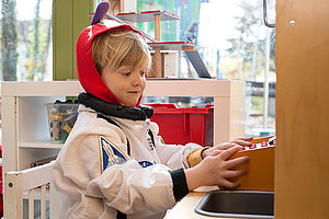Ev. Kita Maikäferpfad (© Elisabeth Schoepe)