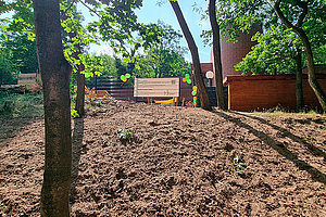 Ev. Kita Grünes Dreieck: Fertiggestellter Krippenspielplatz, 17. Juni 2025 (© WFP Bernward Benedikt Jansen Landschaftsarchitekt:innen)