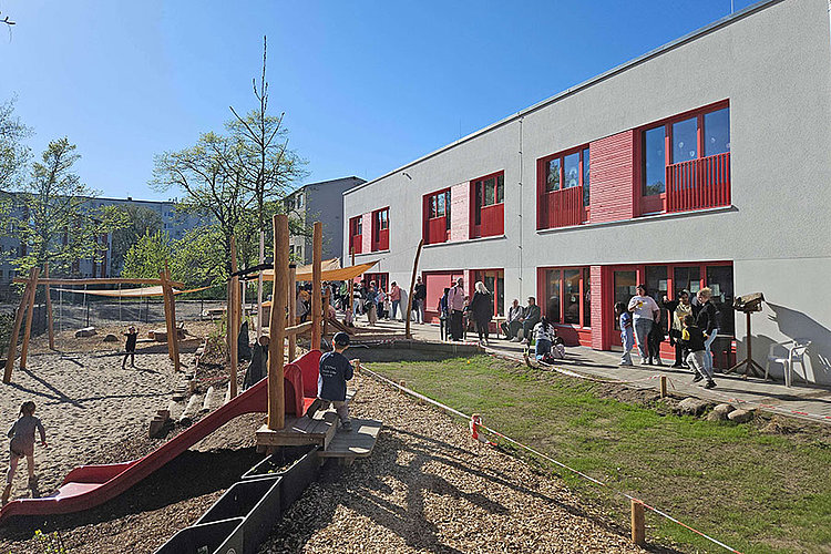 Ev. Kita Regenbogenland: Eröffnung Neubau 22.4.2026 (© Juliane Kaelberlah)